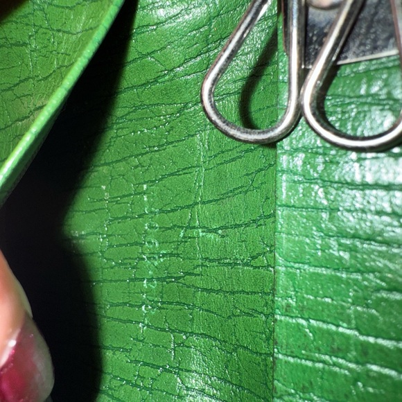 GUCCI GG Logo PVC 6 Ring Key Holder - Picture 10 of 11